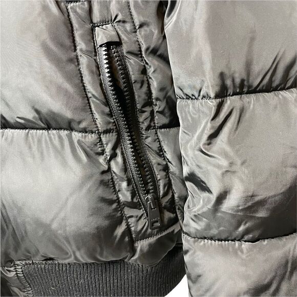 Levi's Faux Fur trim Snorkel Bomber jacket Medium black - Picture 9 of 13